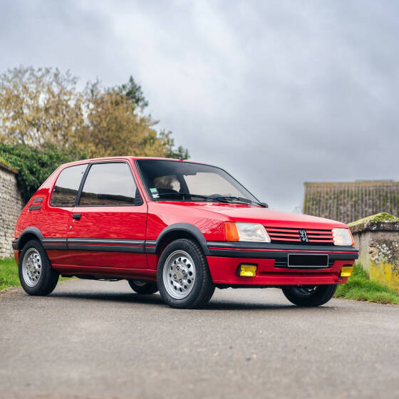 Peugeot 205 GTI vente Artcurial Motorcars Rétromobile 2024 youngtimer