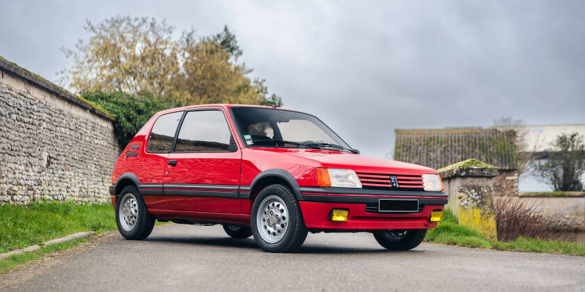 Peugeot 205 GTI vente Artcurial Motorcars Rétromobile 2024 youngtimer