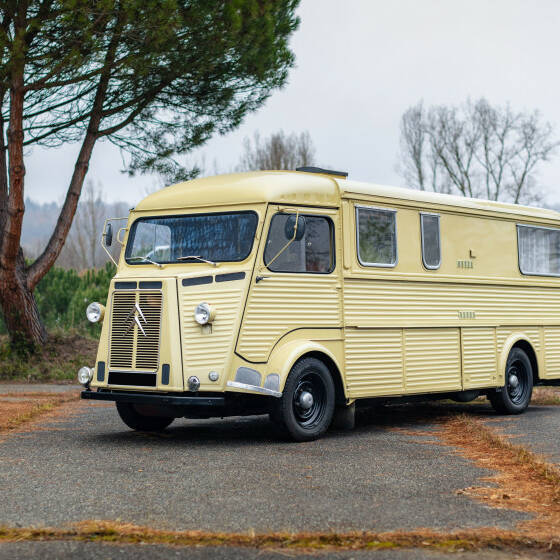 Citroën Type HY camping-car Rétromobile 2024