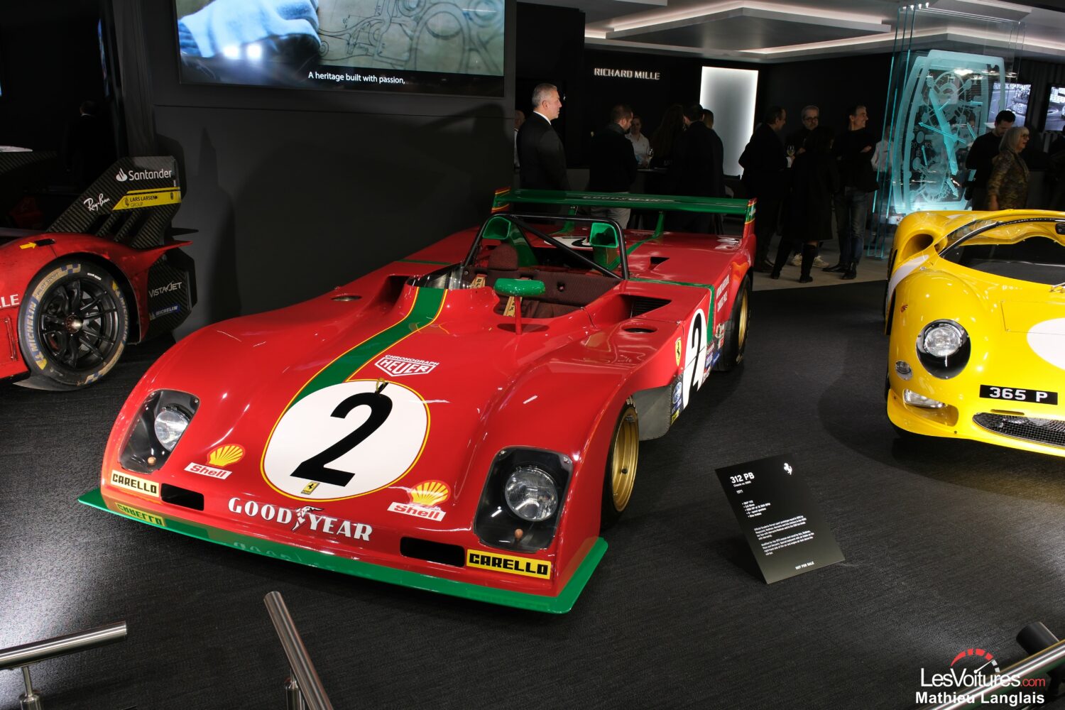 Rétromobile : la superbe exposition Ferrari du stand Richard Mille ...