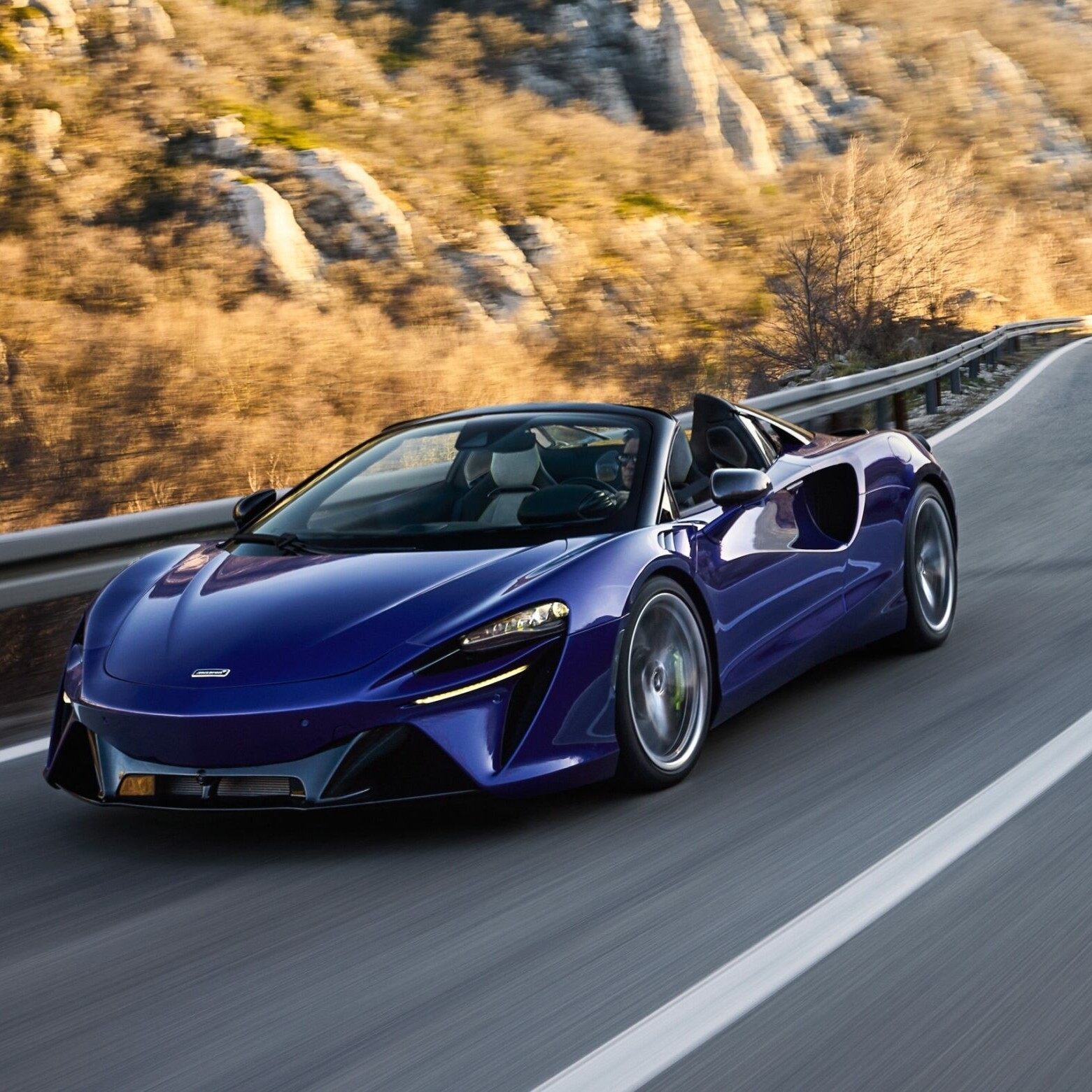 McLaren Automotive McLaren Artura Spider 2024 supercar