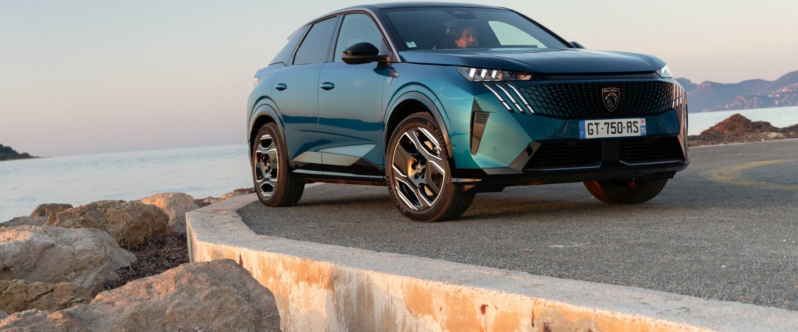 essai Peugeot e-3008 SUV électrique voiture électrique