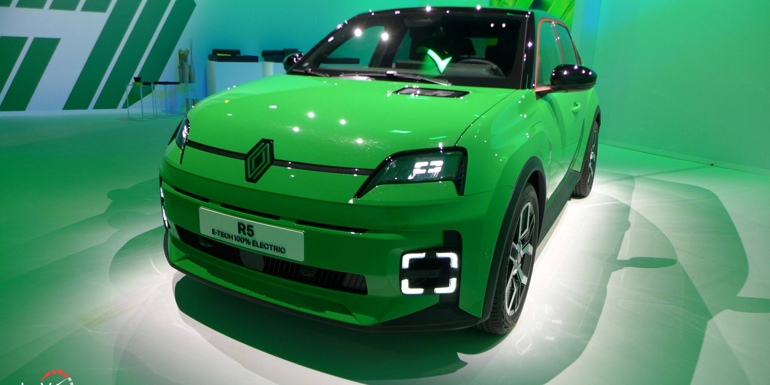 Renault 5 E-Tech electric Renault 5 électrique wt5 show Paris Voiture de l'Année