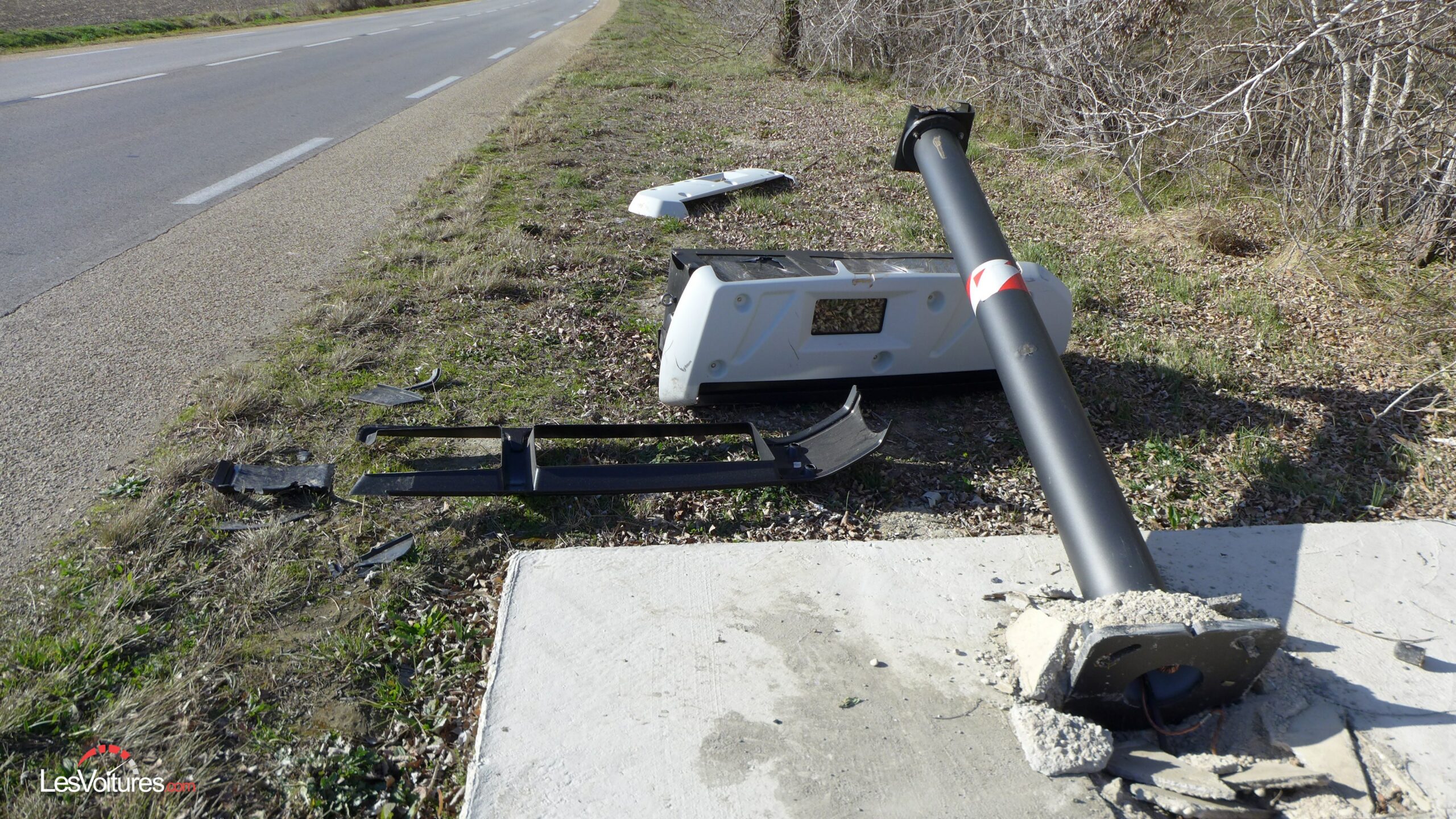 Radars : pourquoi tant de haine, qui les détruit ?