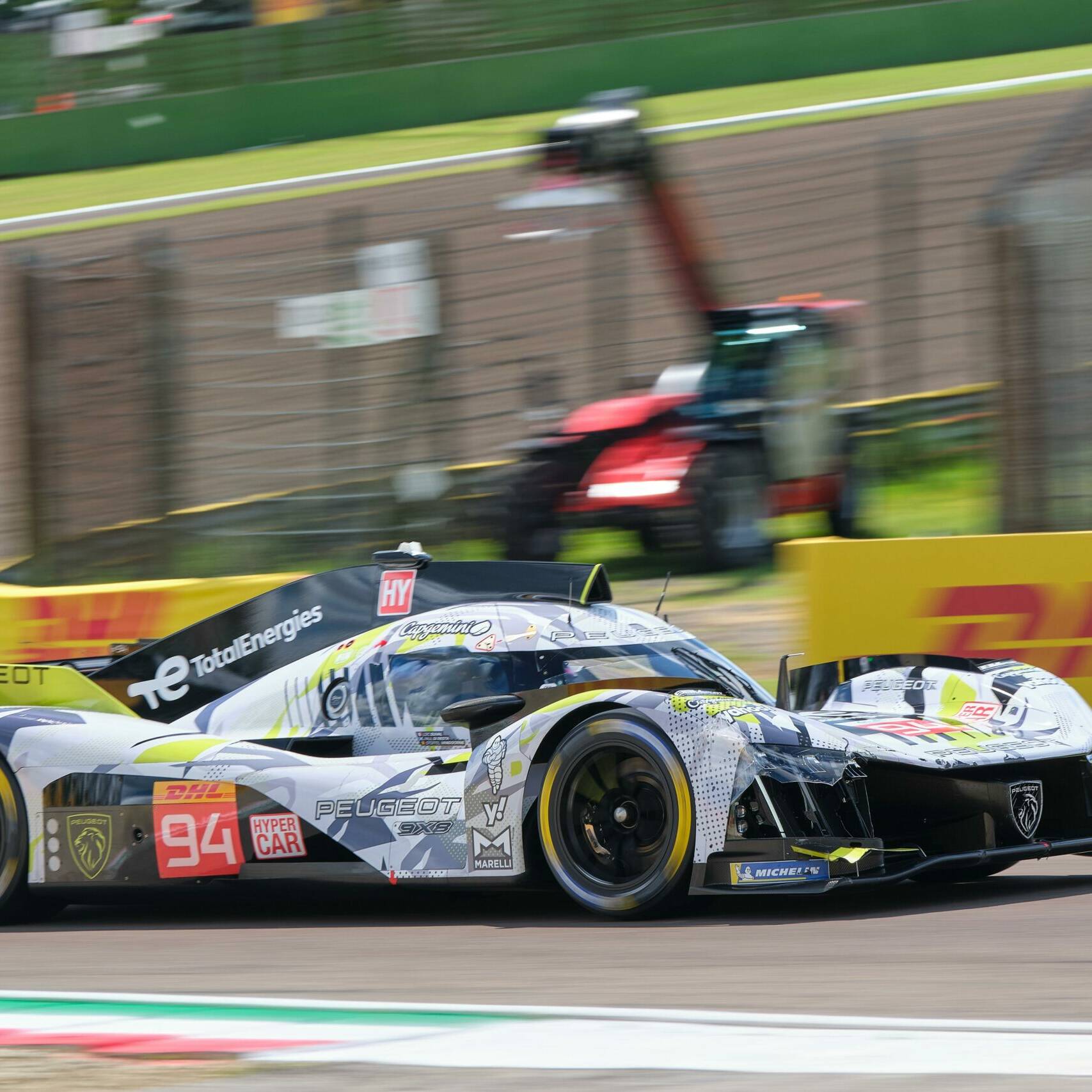 Hypercar Peugeot 9X8 2024 LMH