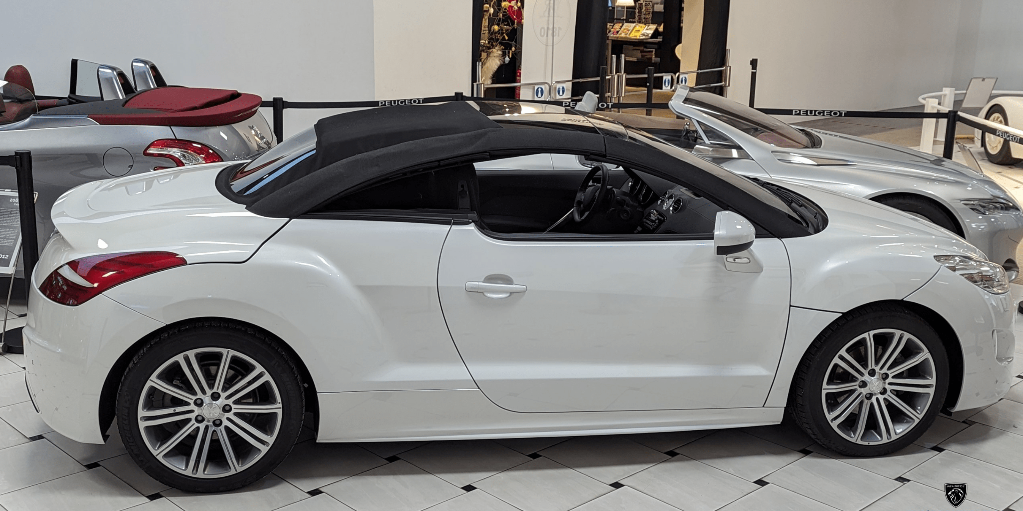 Peugeot RCZ Cabriolet Musée de L'Aventure Peugeot