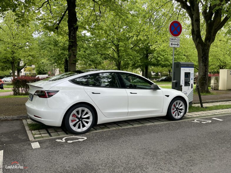 Autorité de la concurrence voitures électriques bornes de recharge publiques assurance voitures électriques prix voitures électriques d'occasion