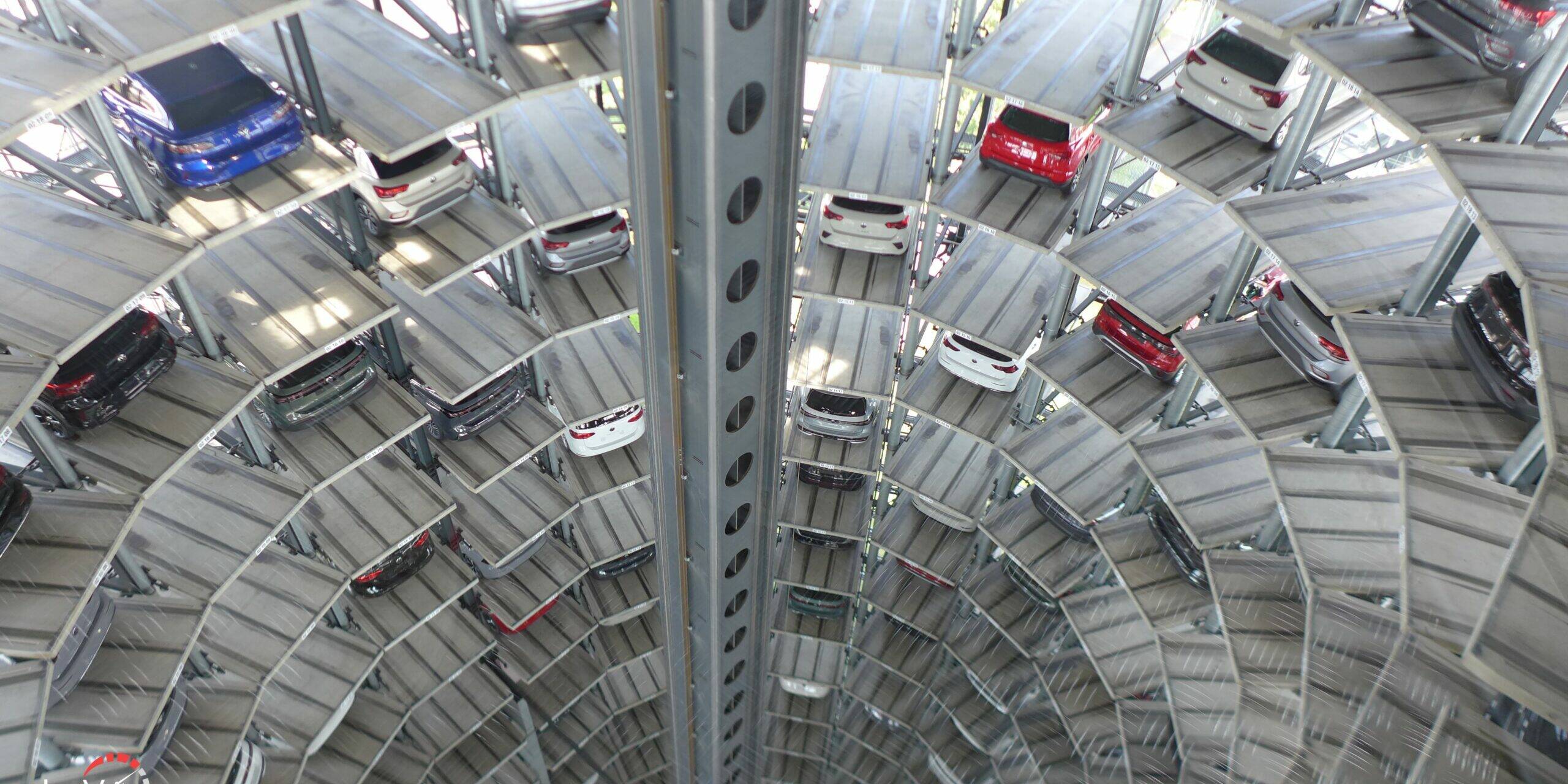 Car Towers Volkswagen Autostadt Wolsburg tour de livraison