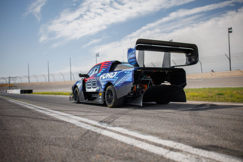 Pikes Peak International Hill Climb (PPIHC) Ford F-150 Lightning SuperTruck voiture électrique