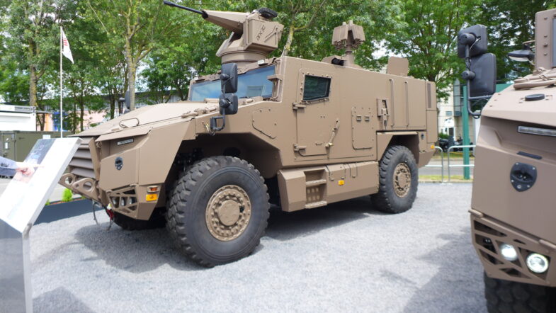 Défilé du 14 juillet 2024 JO Paris 2024 armée française véhicules blindés Griffon Serval Jaguar