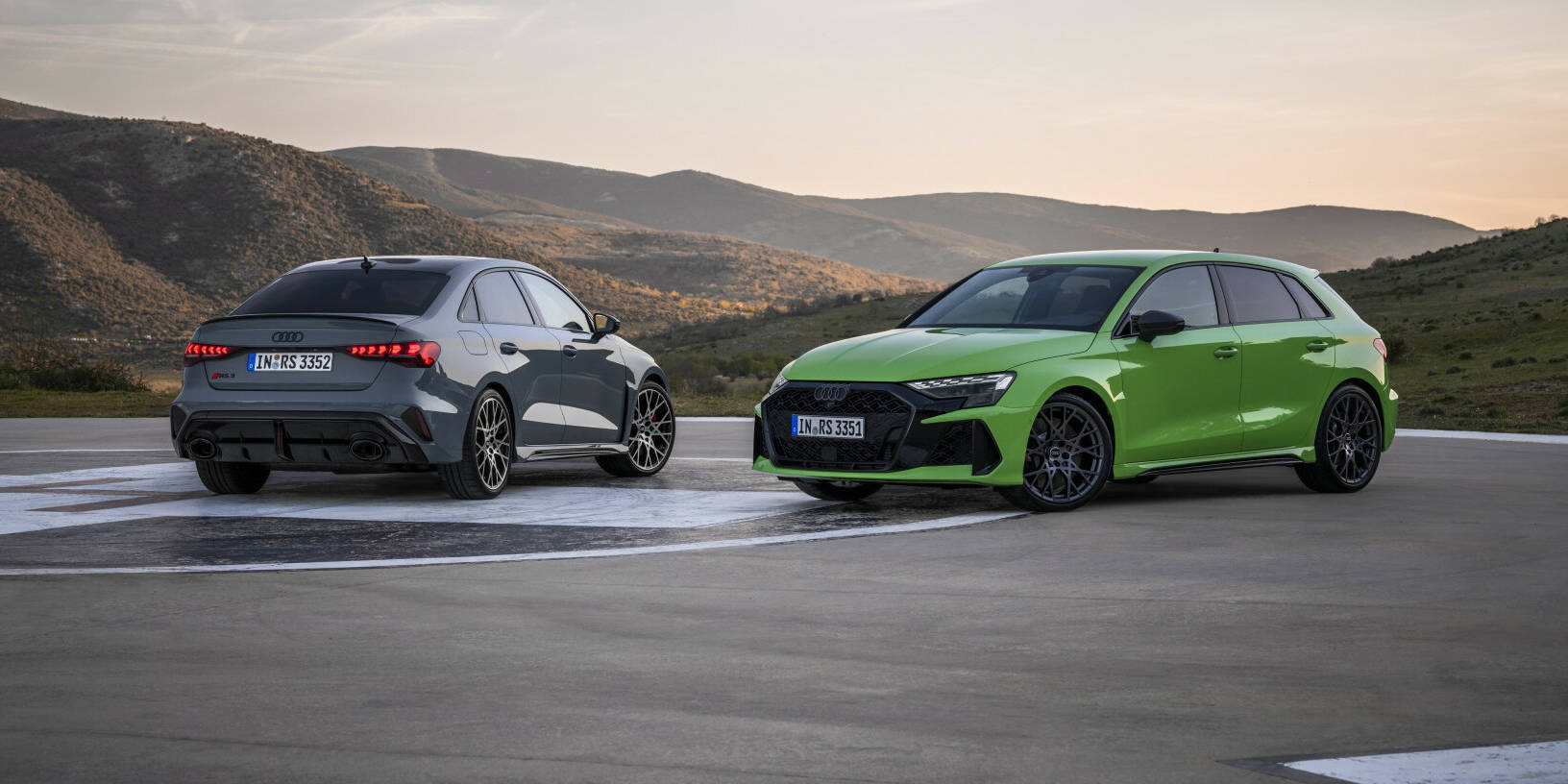 Audi RS 3 2024 Audi RS 3 Sportback Audi RS 3 Berline