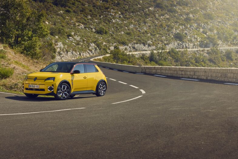 https://lesvoitures.fr/renault-5-electrique-renault-5-e-tech-electric-les-tarifs-avec-batterie-de-40-kwh/