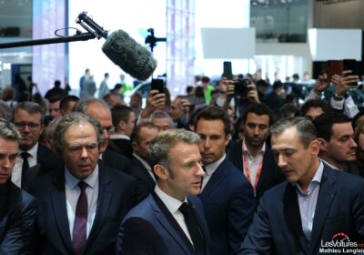 Emmanuel Macron Mondial de L'Auto voiture électrique