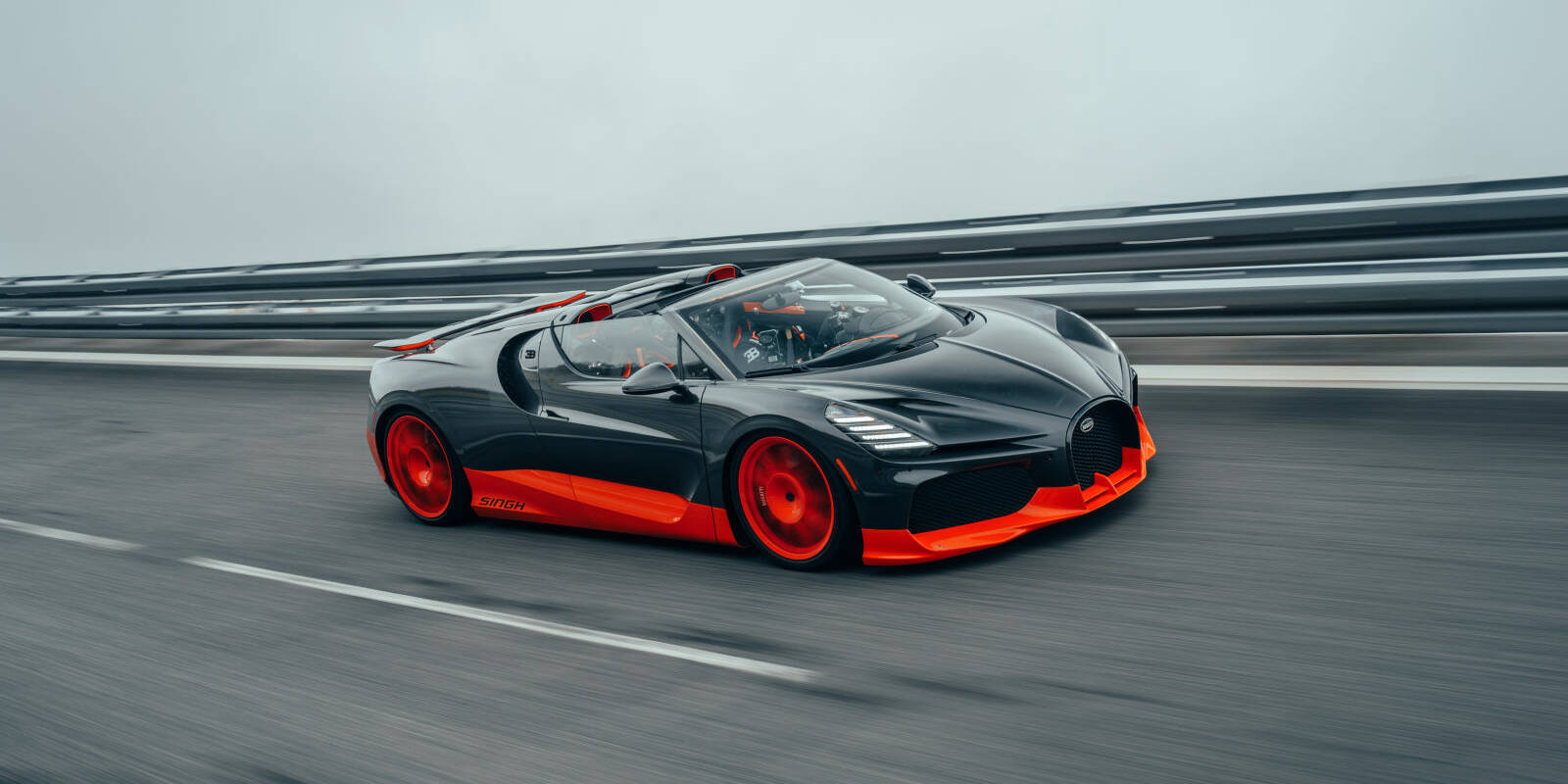Bugatti W16 Mistral roadster