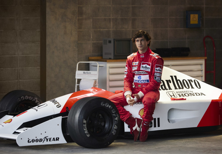 https://lesvoitures.fr/wp-content/uploads/2024/11/Ayrton-Senna-Netflix-serie-29-novembre-2024.jpeg