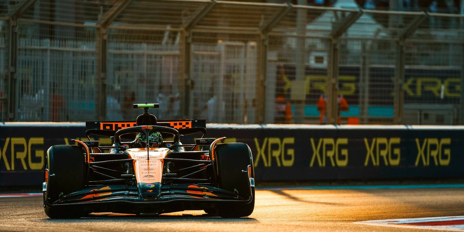 GP d'Abu Dhabi 2024 F1 2024 Lando Norris McLaren Racing programme GP d'Abu Dhabi Max Verstappen Lando Norris Oscar Piastri