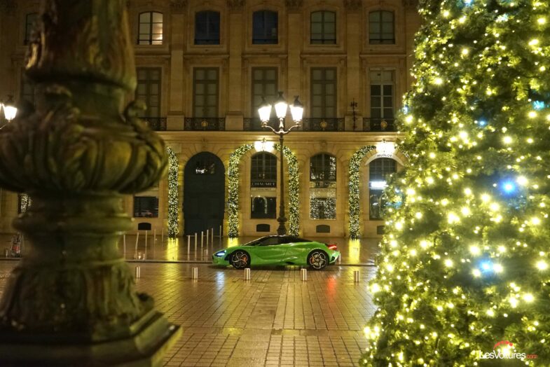 McLaren 750S Spider Paris Christmas Noël