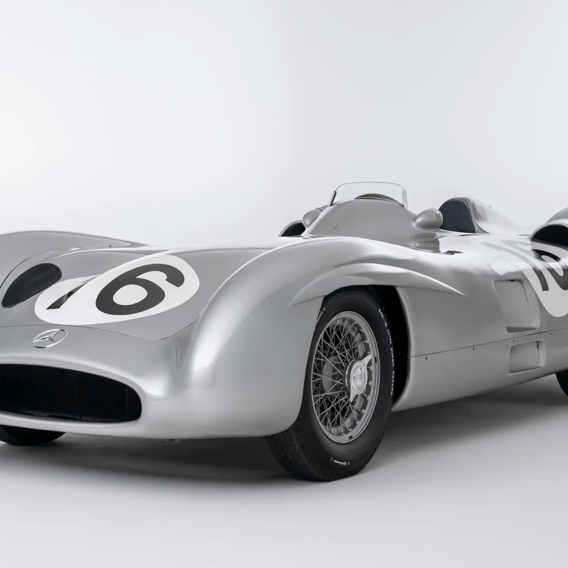 Juan Manuel Fangio et Stirling Moss 1954 Mercedes-Benz W 196 R Stromlinienwagen