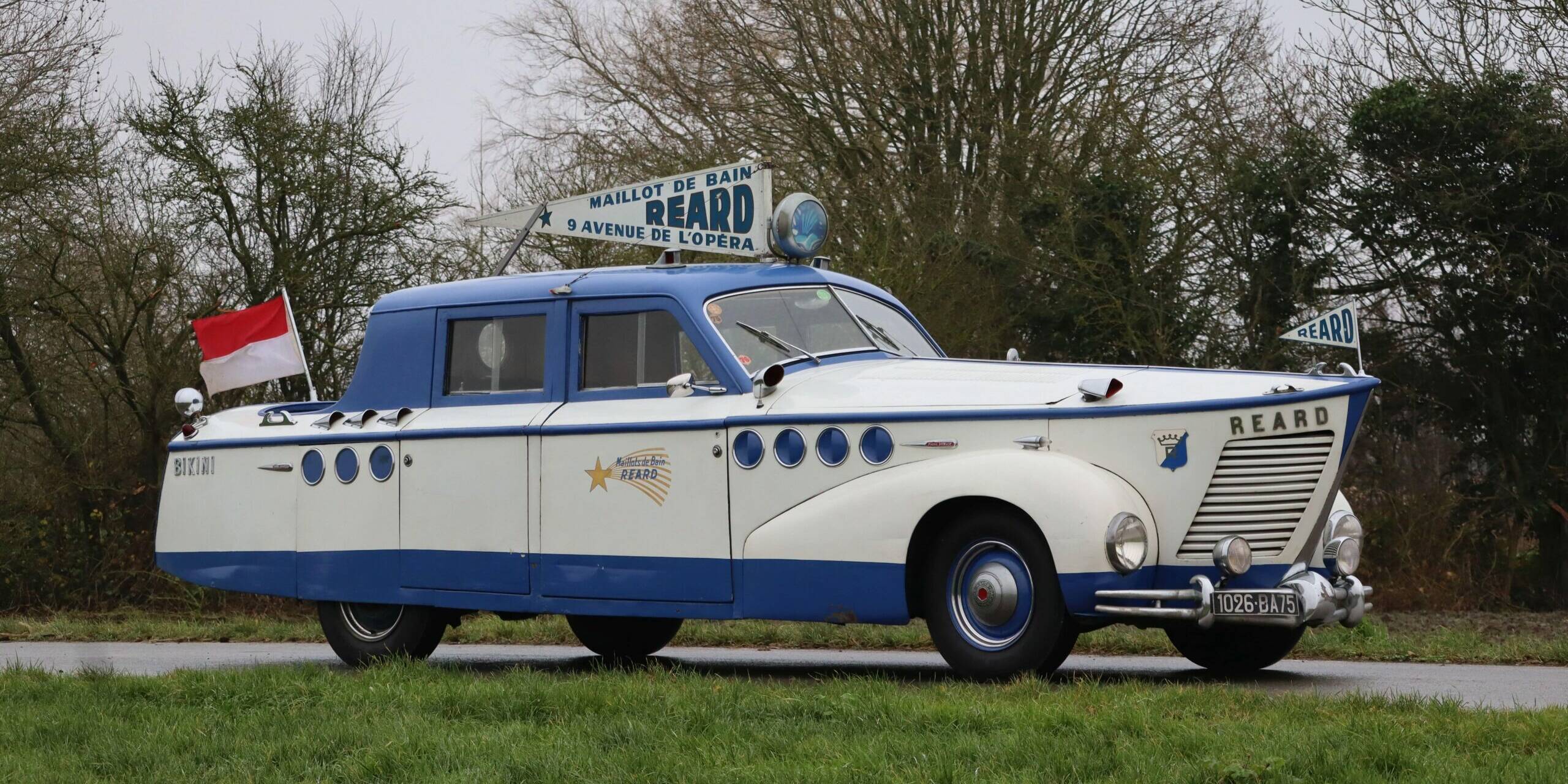 Rétromobile Artcurial Motorcars bateau routier Tringa Packard Super Eight Yacht