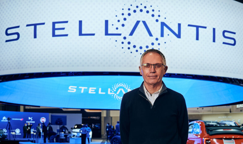 Carlos Tavares 12 000 000 € 12 M€ prime de départ indemnité de départ Stellantis voitures électriques automobile européenne