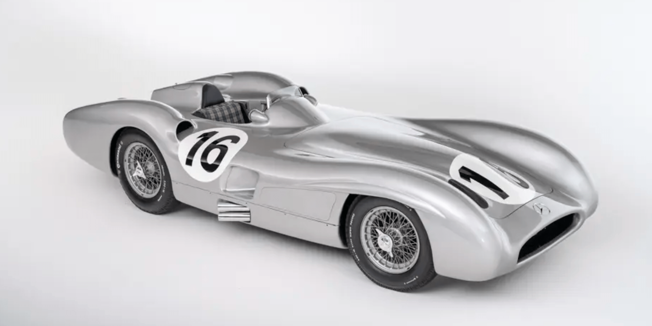 Juan Manuel Fangio et Stirling Moss 1954 Mercedes-Benz W 196 R Stromlinienwagen