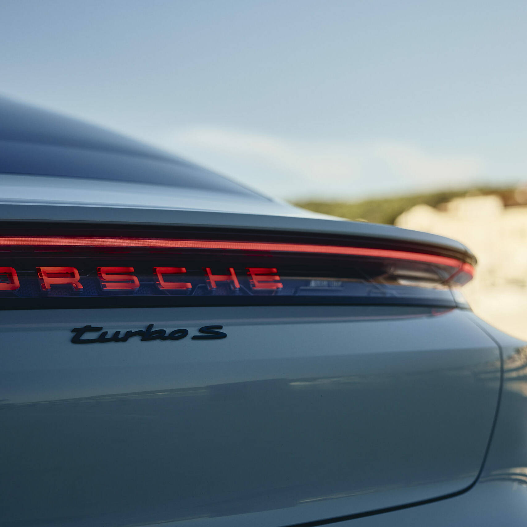 Porsche plan social voitures électriques