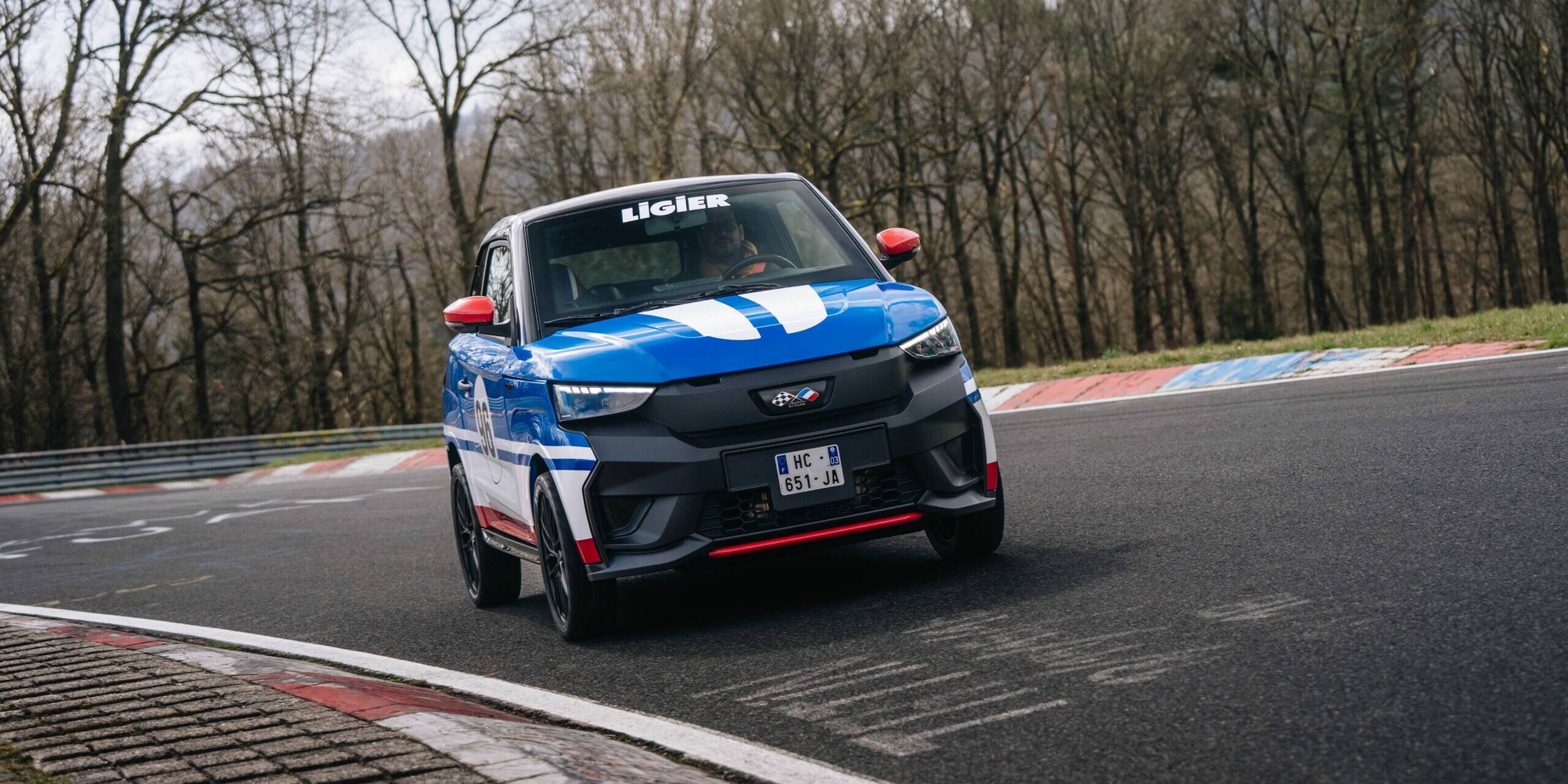 voitures sans permis quadricycles électriques Ligier JS50 Nürburgring