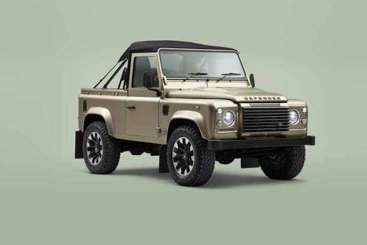Land Rover Defender V8 Soft Top