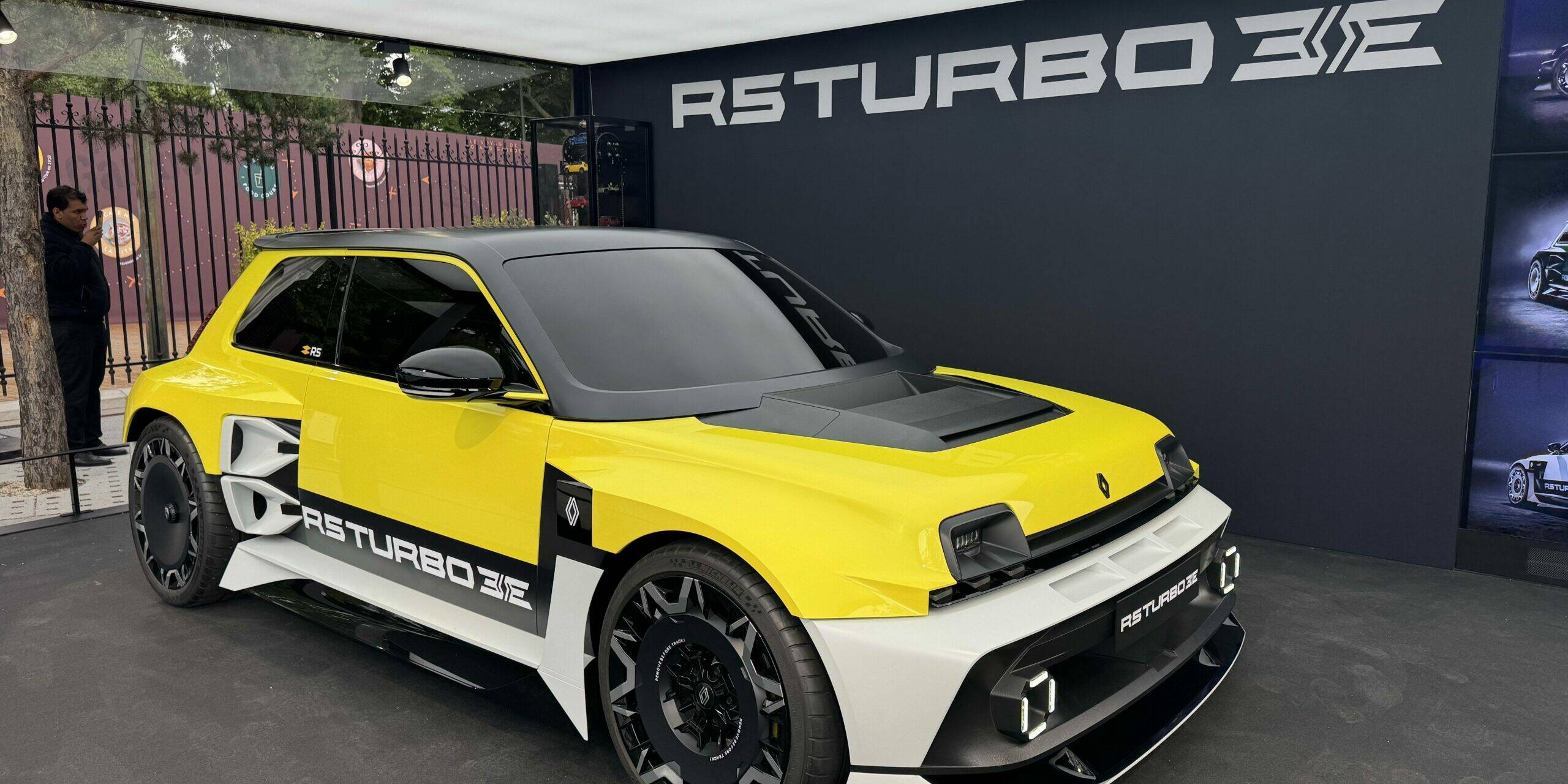 Renault 5 Turbo 3E Roland-Garros Automobile Awards
