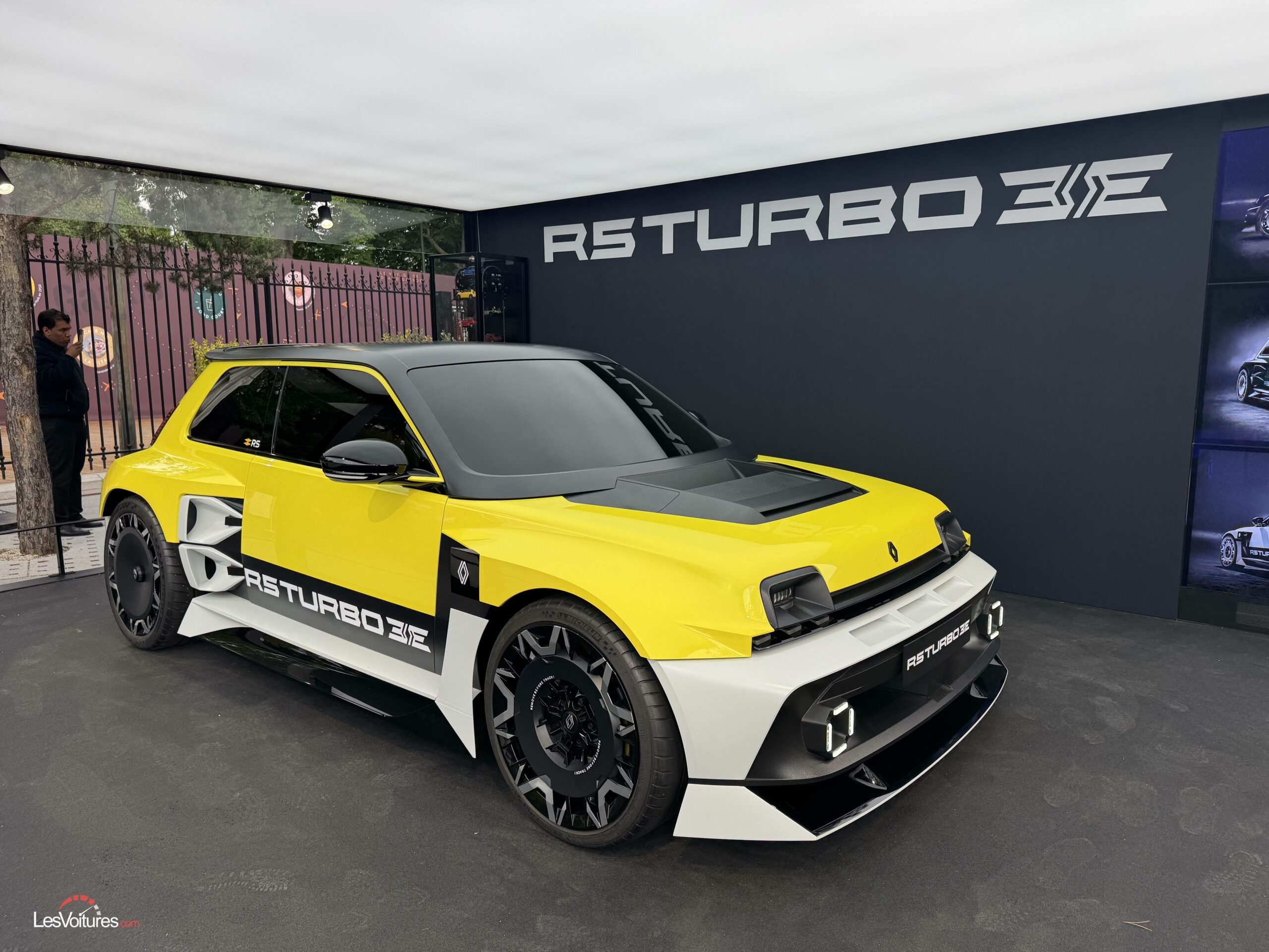 Renault 5 Turbo 3E : en photos à Roland-Garros et déjà plus de 900 réservations