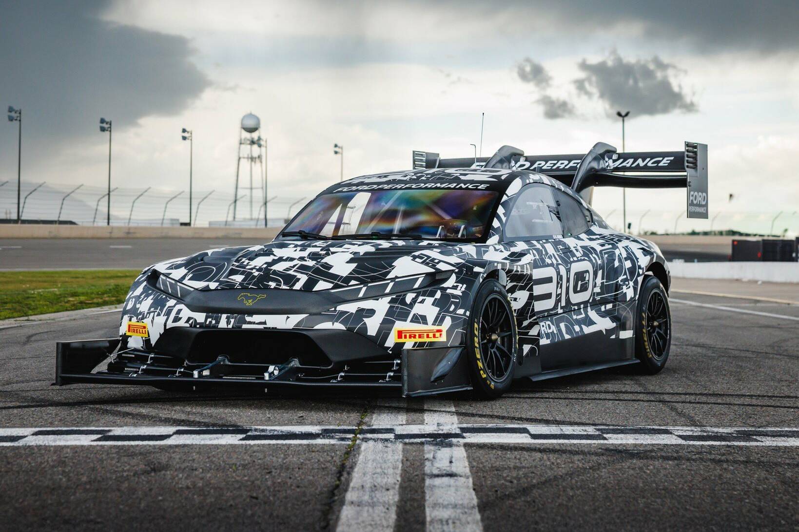 Ford Super Mustang Mach-E Pikes Peak Romain Dumas