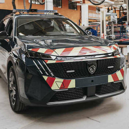 Bruno Retailleau SUV Peugeot 5008 Gendarmerie nationale
