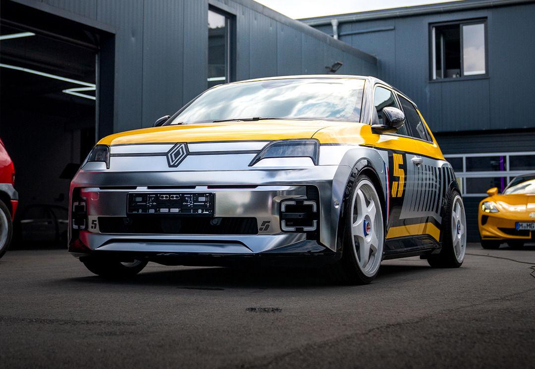 Renault 5 E-Tech électrique : une version tuning rabaissée au look ravageur (vidéo)