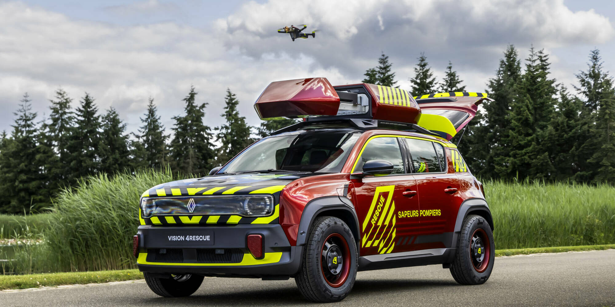Vision 4rescue salon VivaTech Renault 4 E-Tech electric Renault 4 électrique voiture de pompier