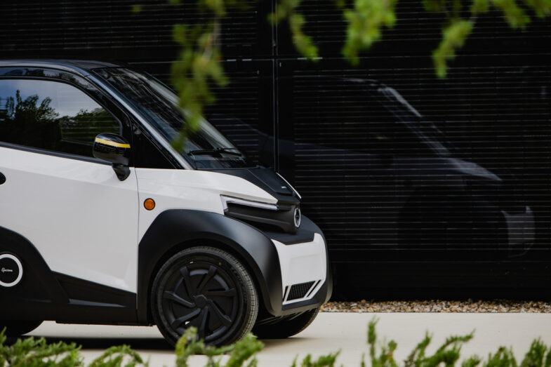 voiture sans permis quadricycle électrique Nissan Silence S04