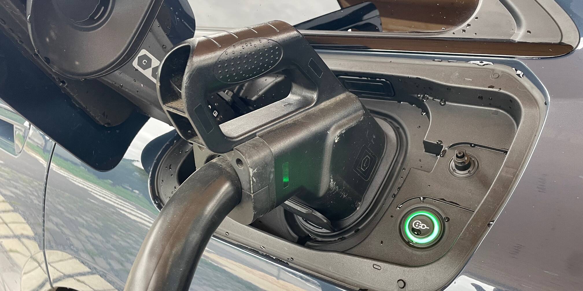 voitures électriques véhicules électriques voitures thermiques UE 2030