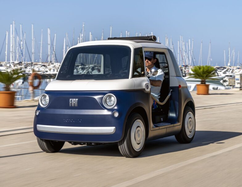 Fiat Topolino Villebrequin voiture sans permis quadricycle électrique