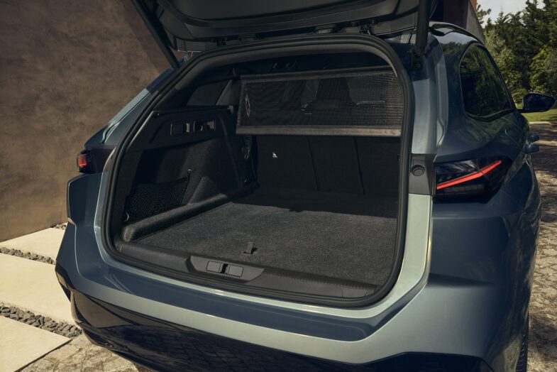 Peugeot 308 2025 Peugeot 308 restylée Peugeot e-308 électrique