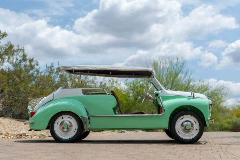 Renault 4CV Jolly voiture de plage
