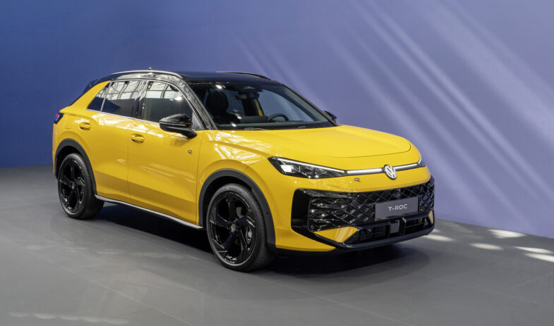 SUV Volkswagen T-Roc 2025 nouveau T-Roc SUV hybride
