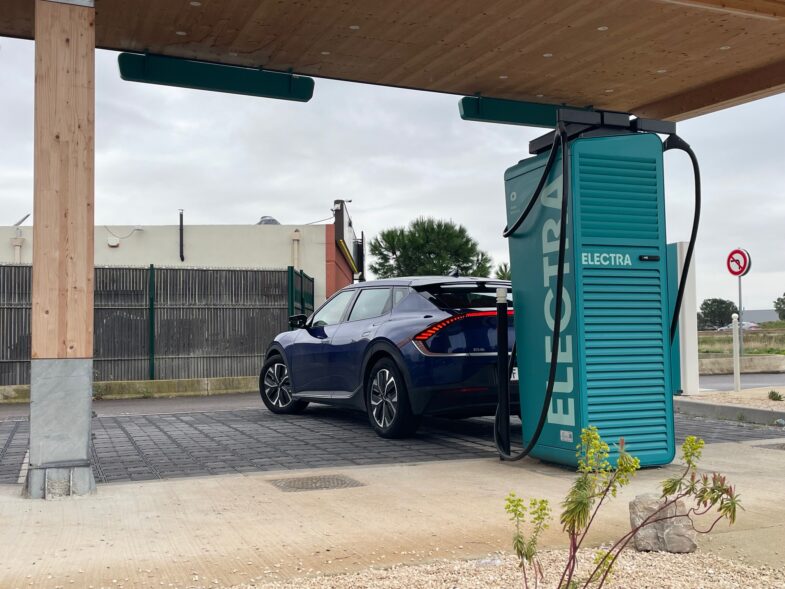 particules fines bornes de recharge véhicules électriques