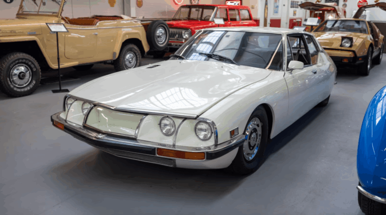 Collection Larry Klairmont ventes aux enchères Mecum Auctions Citroën