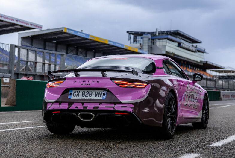 Squeezie GP Explorer 3 Alpine A110 Gente Mates