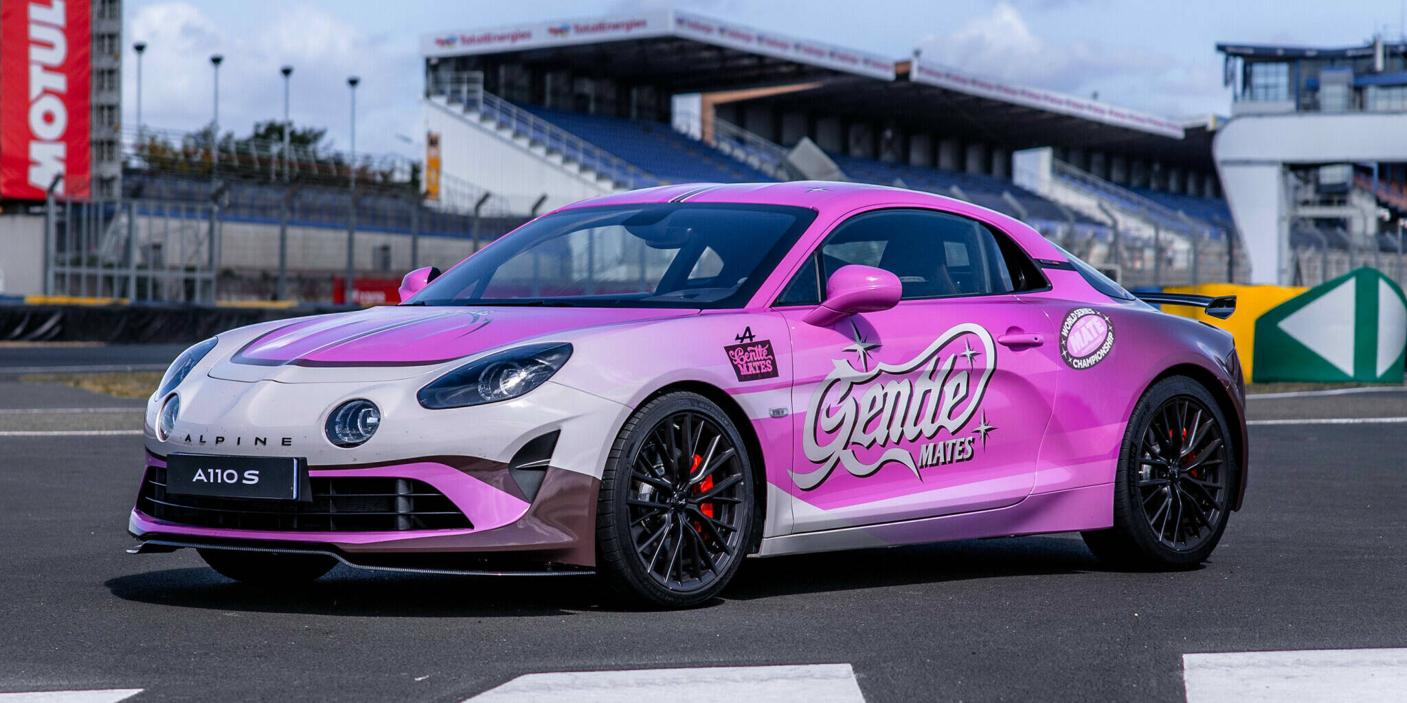 Squeezie GP Explorer 3 Alpine A110 Gente Mates