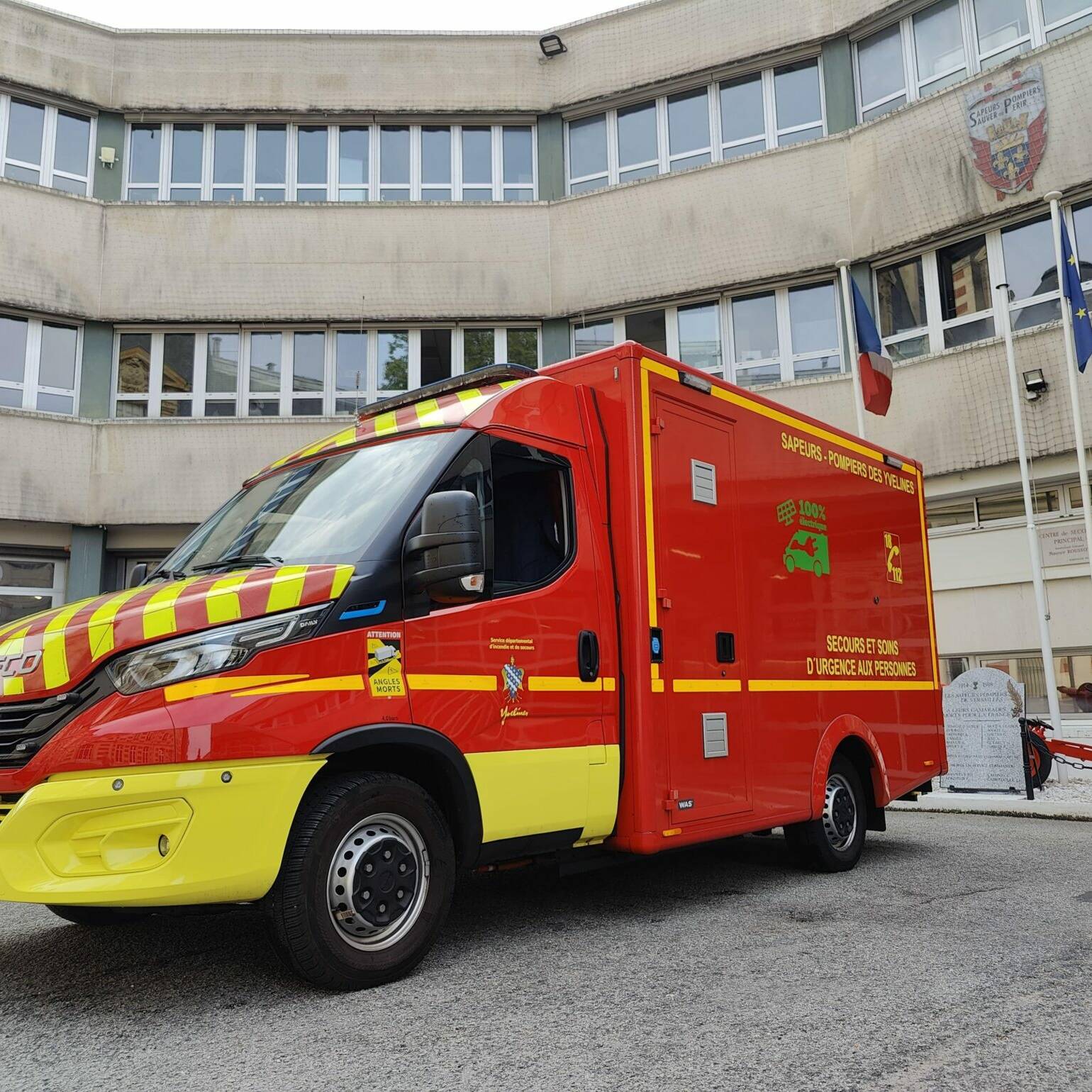 ambulance électrique SDIS 78 Iveco eDaily