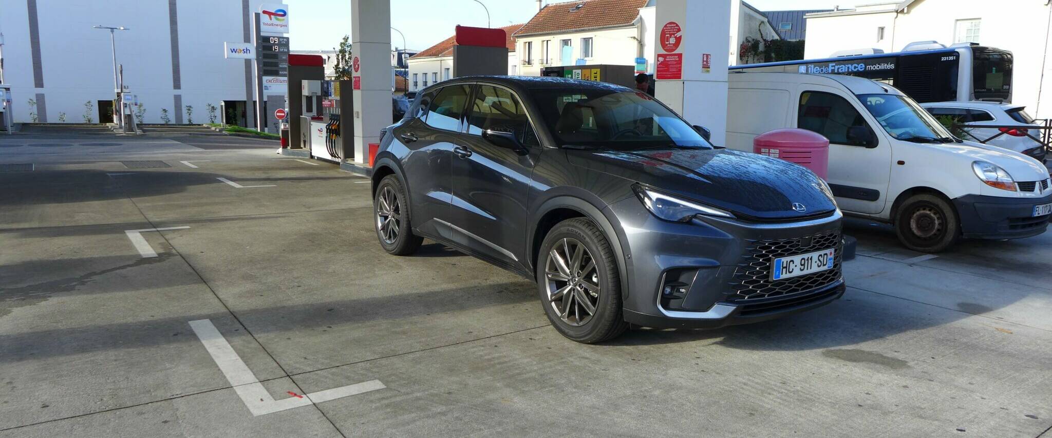 consommation réelle SUV hybride Lexus LBX 1.5 HEV Hybrid Electric Vehicle