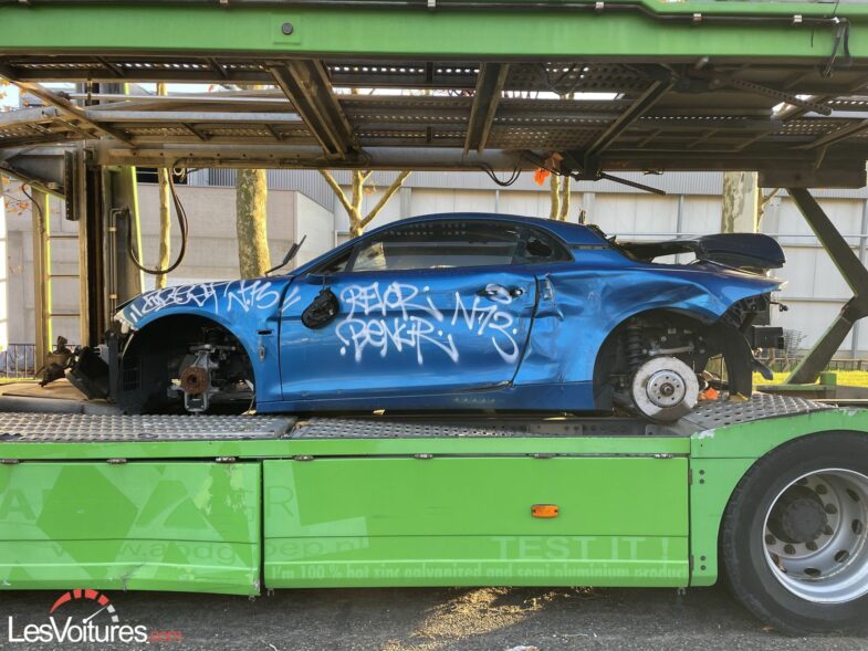 Alpine A110 abandonnée Balle Perdue 3 Netflix