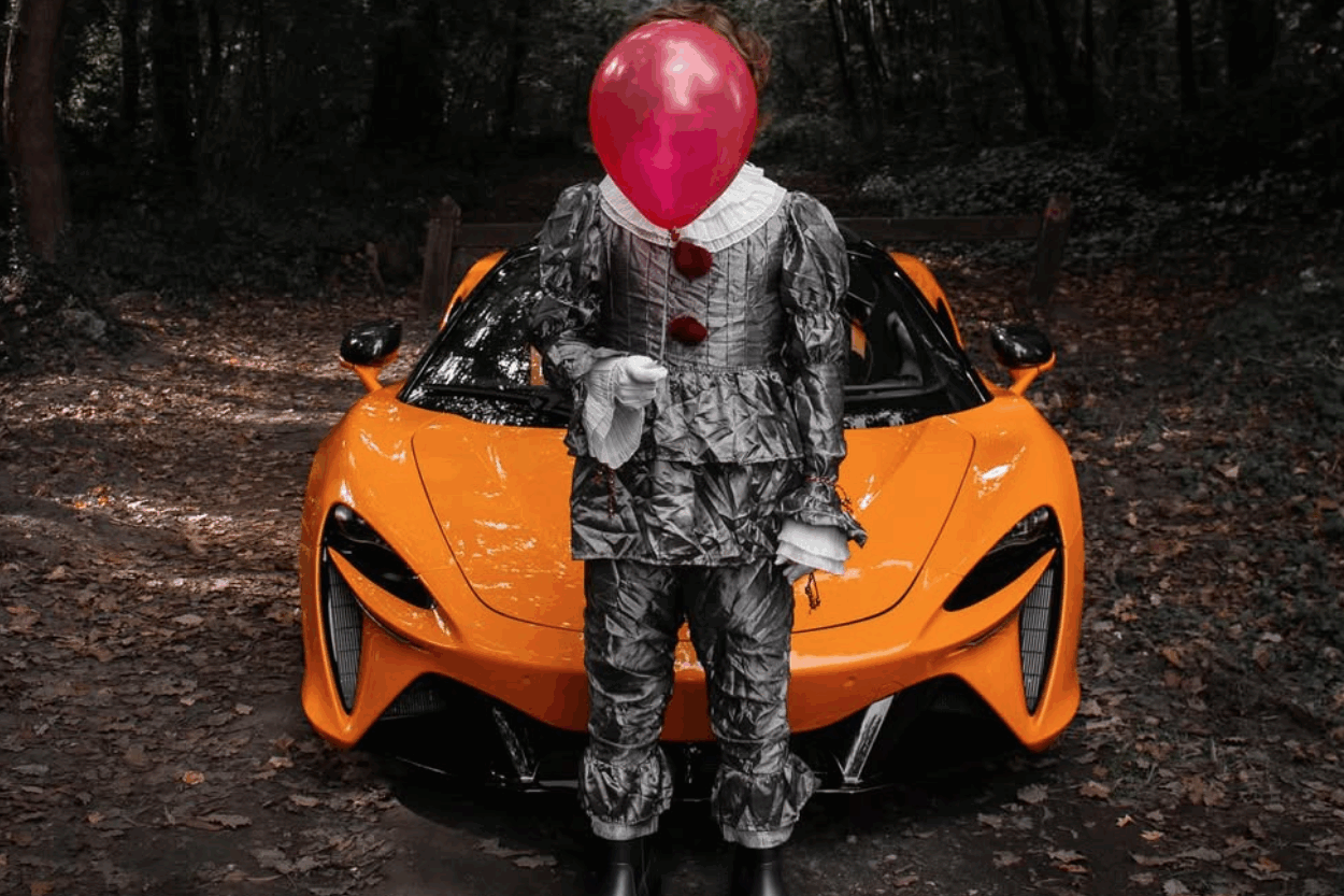 série Ça : Bienvenue à Derry Halloween McLaren Artura Spider