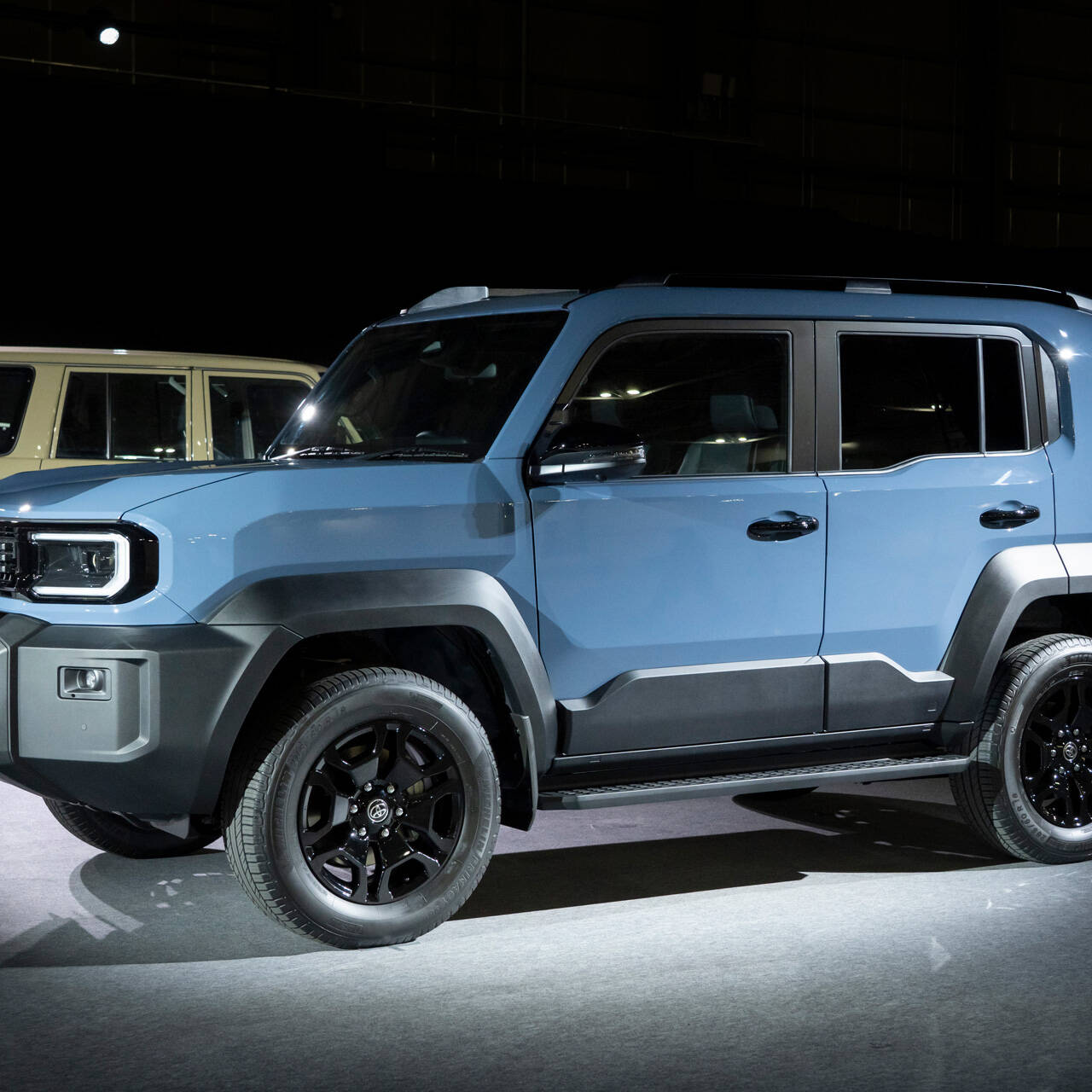 Toyota Land Cruiser FJ 4x4