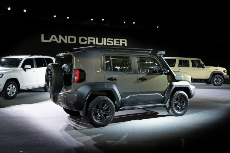 Toyota Land Cruiser FJ 4x4